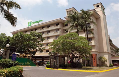 holiday inn clark pampanga.